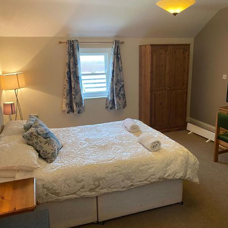 The Duke Of Edinburgh Inn Newgale 외부 사진