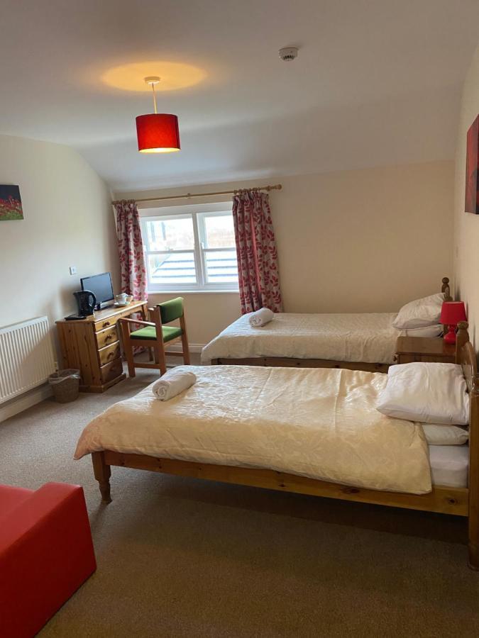 The Duke Of Edinburgh Inn Newgale 외부 사진